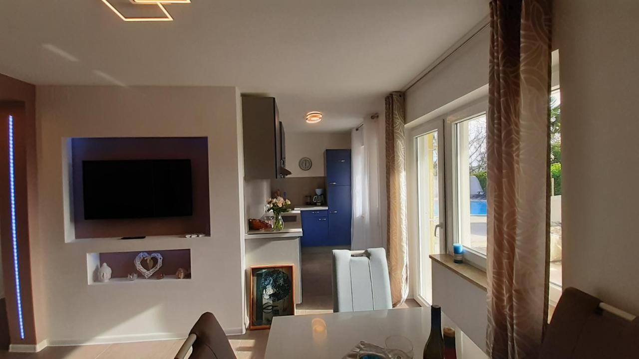 Novigrad Istria Villa Elke Maria With Overflow Pool And Hydromassage מראה חיצוני תמונה