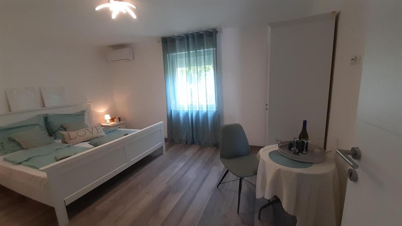 Novigrad Istria Villa Elke Maria With Overflow Pool And Hydromassage מראה חיצוני תמונה