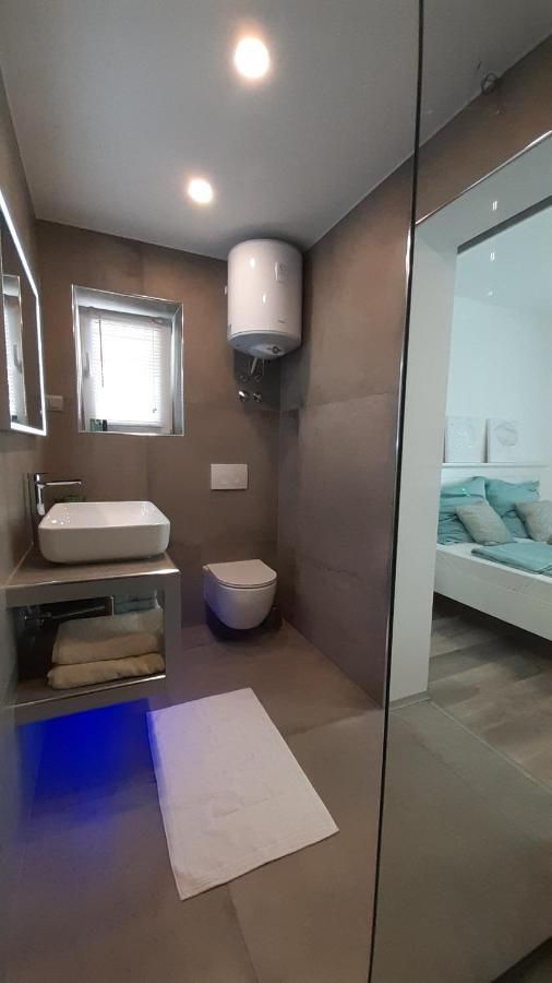 Novigrad Istria Villa Elke Maria With Overflow Pool And Hydromassage מראה חיצוני תמונה